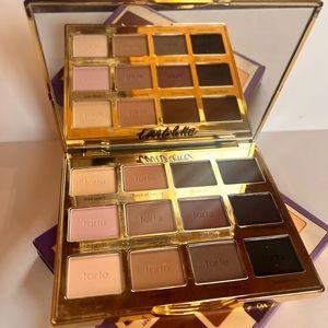 Tartelette amazon clay Palette